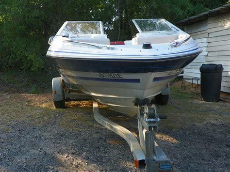 Bayliner Capri 1987 for sale for $200 - Boats-from-USA.com