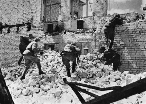 A timeline of WWII, the Most Devastating Conflict in World History ...