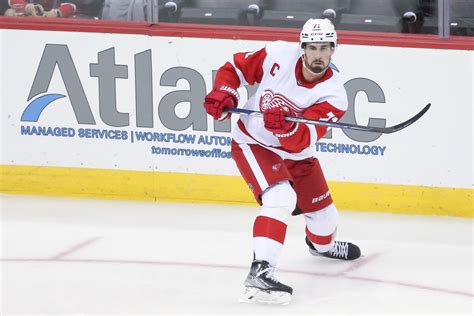 Red Wings: Weighing the Pros & Cons of Trading Dylan Larkin - The ...