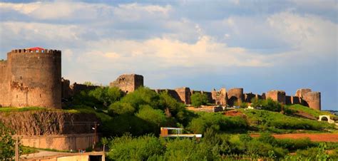 The UNESCO World Heritage Centre has declared Diyarbakır Fortress and Hevsel Gardens Cultura ...