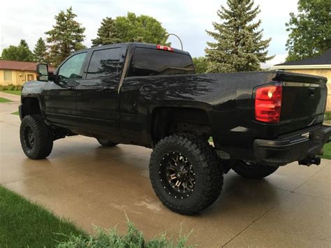 2015 Chevrolet Silverado 2500 7.5″ lift for sale