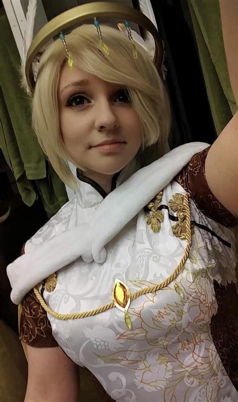 Adorable Mercy cosplay [Overwatch] : r/gaming