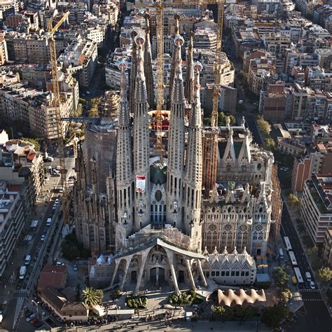 Gallery of AD Classics: La Sagrada Familia / Antoni Gaudi - 7