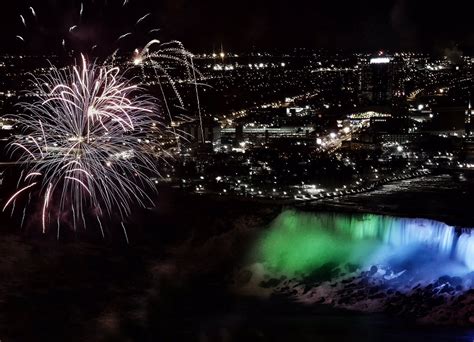 Winter Festival of Lights in Niagara Falls, Ontario - Kid-friendly ...