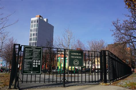 Everyday Life in Carroll Gardens, Brooklyn | Tracy Kaler's New York