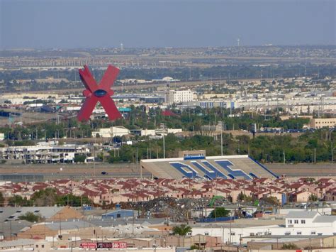 The U.S. - Mexican Border: Ciudad Juárez • La Equis | Marta V ...