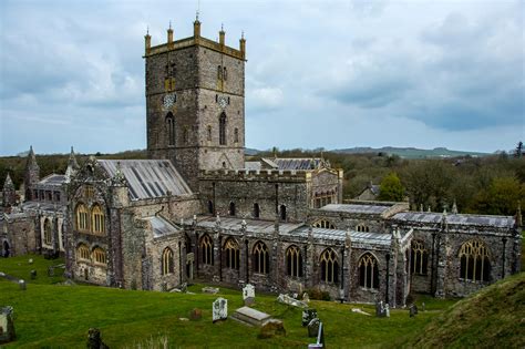 St David's Cathedral during Daytime · Free Stock Photo