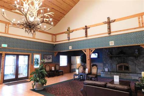 Summit Inn Snoqualmie Pass | Bookonline.com