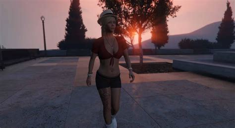 Tracey De Santa Red Clothing - GTA5-Mods.com