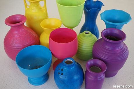 How to paint colourful vases and jugs