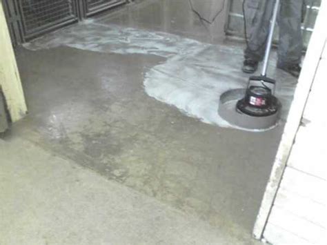 Why You Need A Floor Scrubber For Cleaning Your Garage