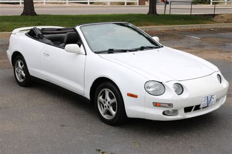 1999 Toyota Celica Photos