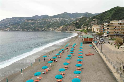 The 10 Best Beaches on the Amalfi Coast