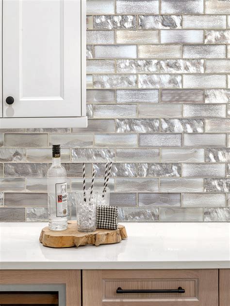 White Beige Marble Elegant Mosaic Backsplash Tile