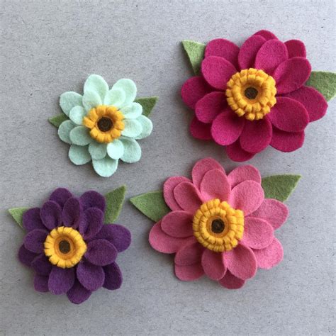 PDF Pattern & Tutorial: Felt Flower Pattern With Rounded Petals and ...