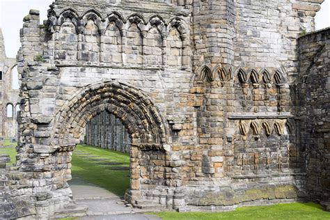 Free Stock Photo 12797 Ancient Gothic arch, St Andrews Cathedral ruins | freeimageslive