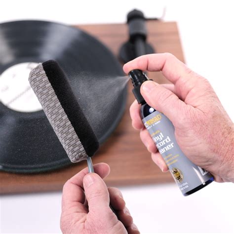 MusicNomad has launched a 6-in-1 vinyl cleaning kit