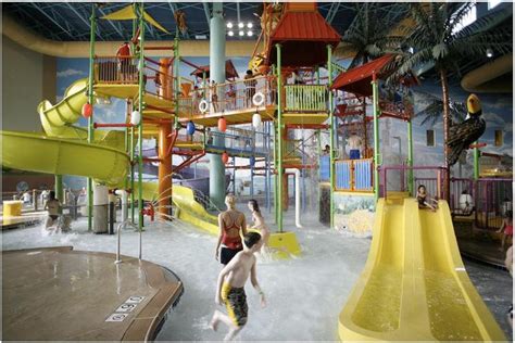 Splash and play at Chicago & Beyond indoor water parks | Indoor ...