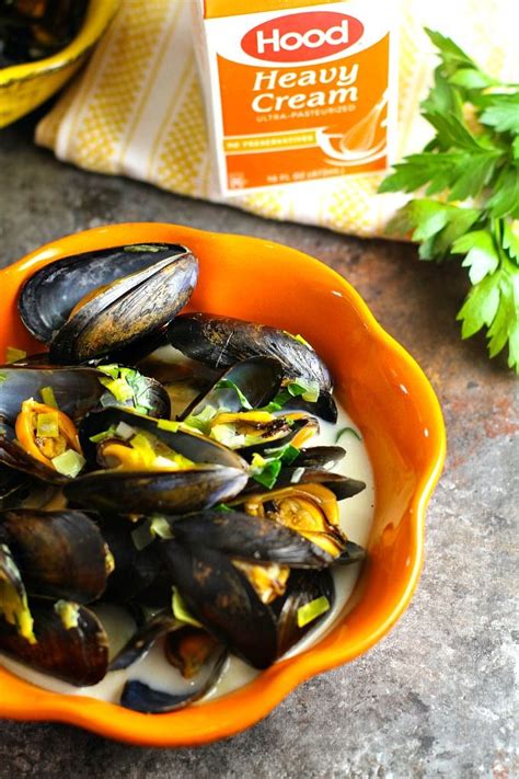 Steamed Mussels with Cream Sauce and Leeks - A Dish of Daily Life ...