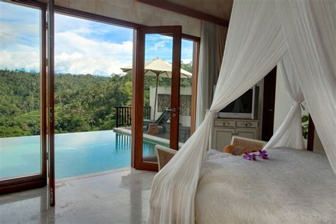 10 private infinity pool villas with amazing views in Bali for under $156