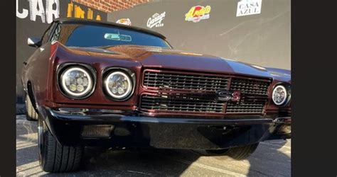 See photos of Travis Kelce’s family, Chiefs teammates who supported him at car show