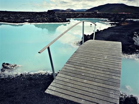Bridge over Blue Lagoon | Bridge over Blue Lagoon, Iceland | Flickr