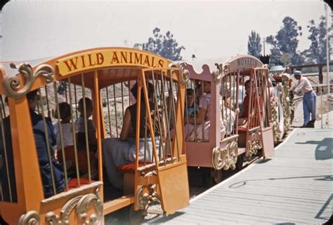 GORILLAS DON'T BLOG: Casey Jr. Circus Train, 1955