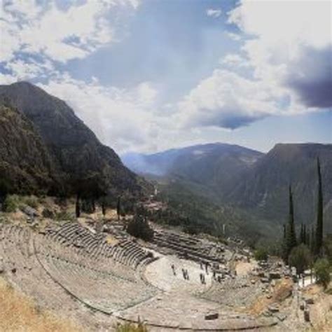 The Priestess of Delphi - Tales of the Ancient Greeks | HubPages