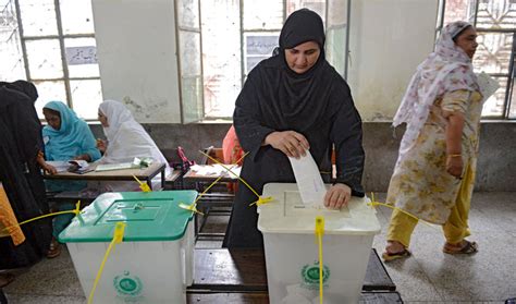 Pakistan ready to hold next election based on 2023 census — planning ...