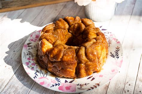 Monkey Bread Recipe using Canned Biscuits – FOOD is Four Letter Word