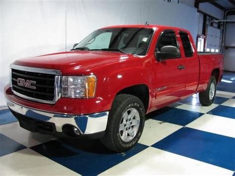 Find used 07 GMC Sierra 1500 Ext-Cab SLE Z71 4x4 sb...5.3L V8 in Warsaw, Missouri, United States ...