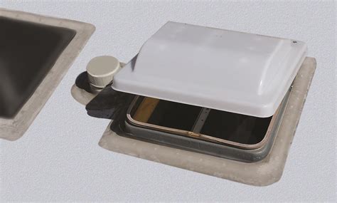 Universal Vent Lid, White, Bagged - Valterra.com