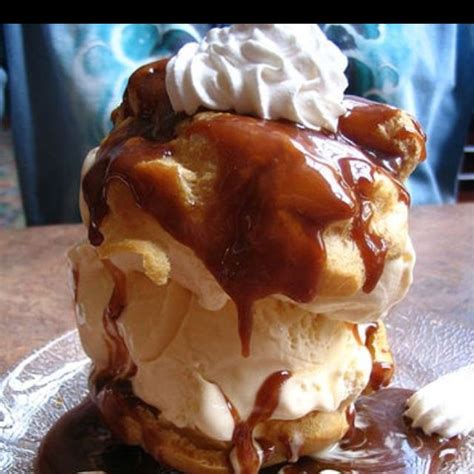 Sanders Hot Fudge Cream Puff Recipe - RECIPESJ