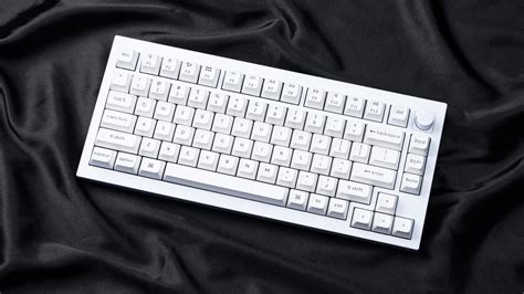 Keychron Q1 Pro Wireless Knob Mechanical Keyboard Red White