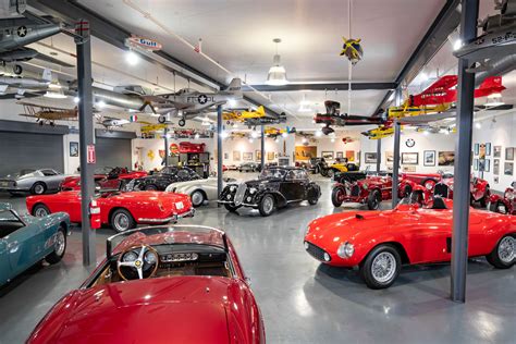 RM Sotheby’s Consigns $100 Million Oscar Davis Car Collection, Biggest Ever - Bloomberg