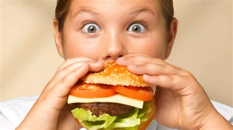 Teenage girls who eat too many burgers could be more likely to get breast cancer - Mirror Online