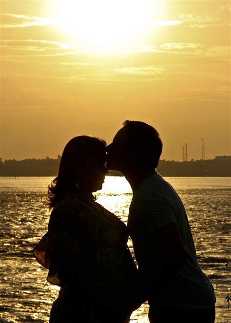 Free Images : man, sea, silhouette, sunset, sunlight, morning, love ...