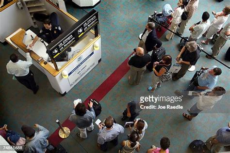 Us Passport Control Photos and Premium High Res Pictures - Getty Images