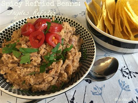 We Don't Eat Anything With A Face: Easy Homemade Refried Beans (Frijoles Refritos)