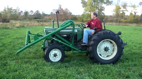 1973 Oliver 550 Tractor - YouTube