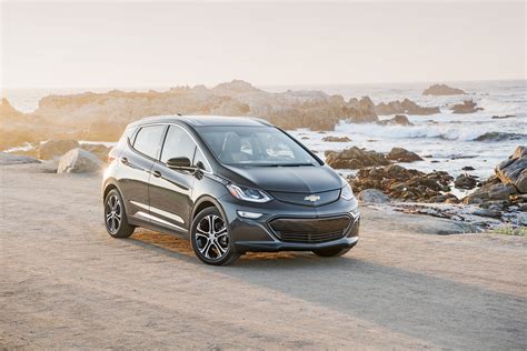 Buick Enspire Electric SUV Concept Teased, Could Use Chevrolet Bolt's ...