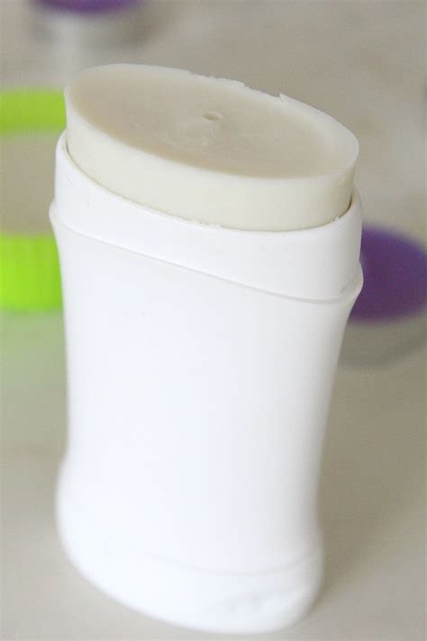 Natural Deodorant for Sensitive Skin | Easy Peasy Creative Ideas