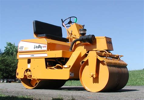 King Machinery: Asphalt Paving Equipment & Construction Equipment.