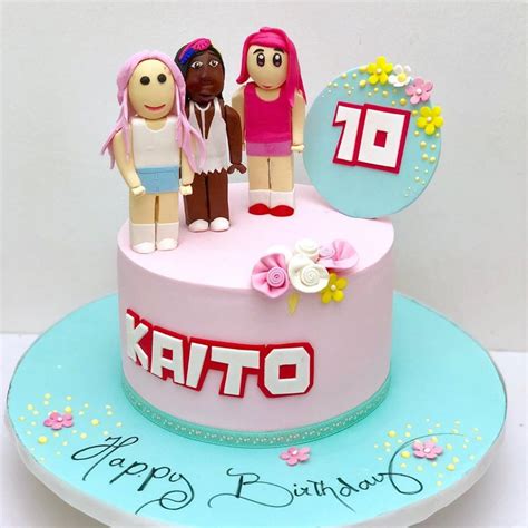 27 Best Roblox Cake Ideas for Boys & Girls (These Are Pretty Cool)