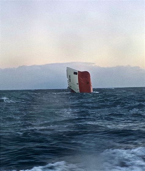 Cargo ship sinking which claimed eight lives 'could have been avoided'