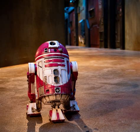 Custom Paint on Your Astromech Droid – Droid Outpost