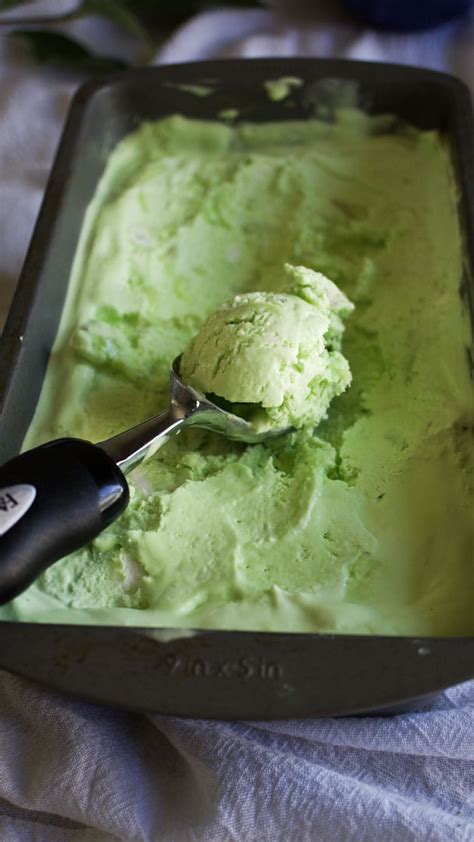 HOW TO MAKE BUKO PANDAN ICE CREAM (NO MACHINE NEEDED)