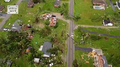 Possible tornado causes significant damage in Ohio town, displacing several hundred people ...