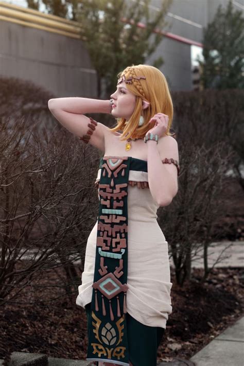 [TotK] My Zelda cosplay! (Costume made and patterned by me) : r/zelda