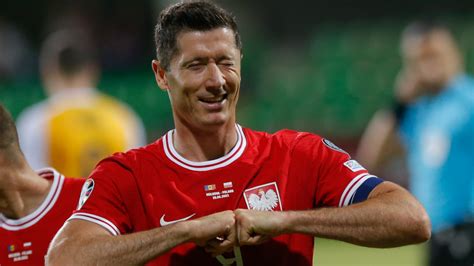 Robert Lewandowski scores Polish national team’s 1,500th goal